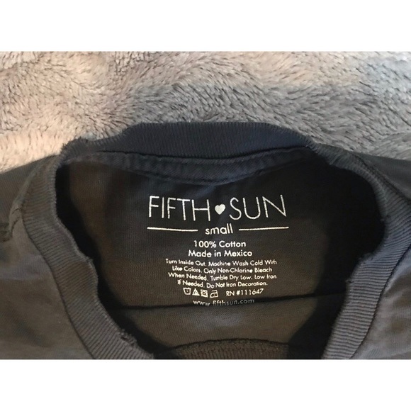 5th Sun Vintage Nevertheless She Persisted Tee - Picture 3 of 3